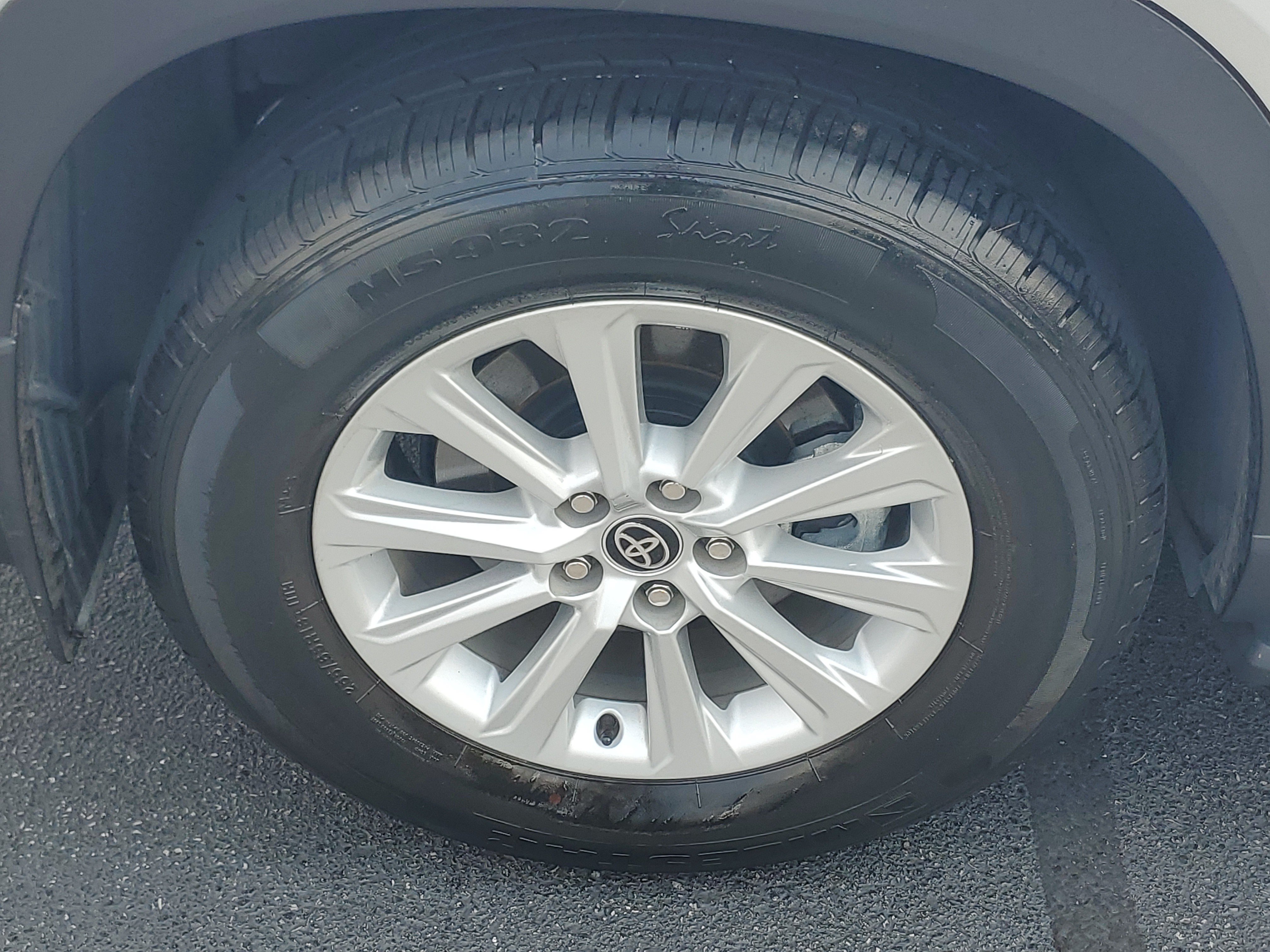 Certified 2024 Toyota Grand Highlander AWD image 6