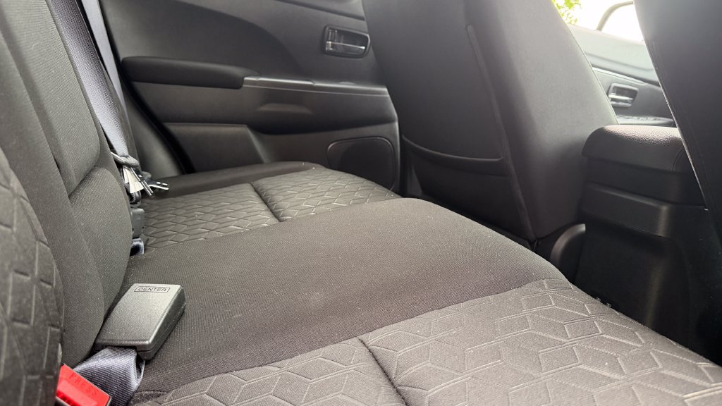 Used 2024 Mitsubishi Outlander Sport LE AWD/4WD image 24