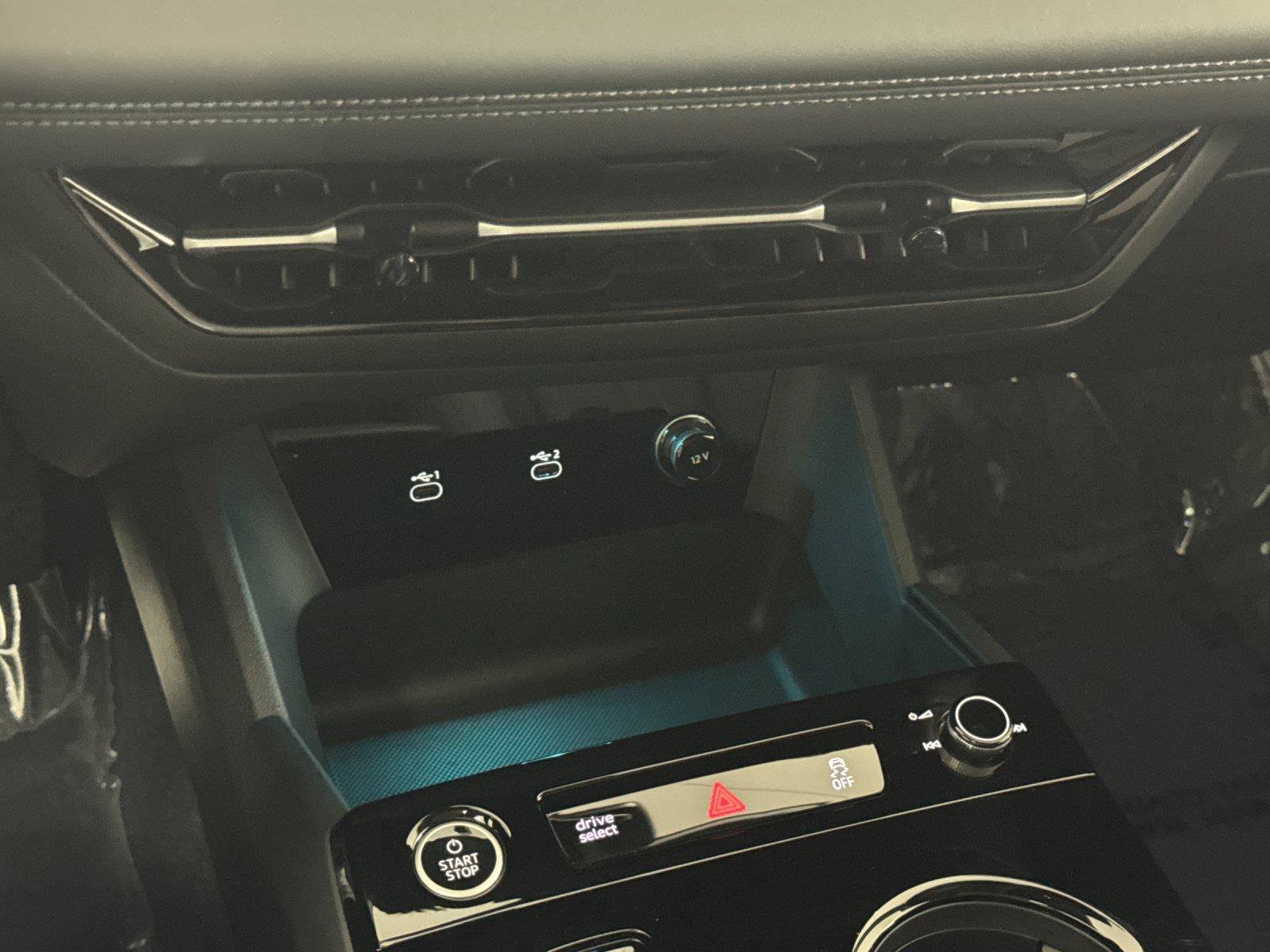 Certified 2025 Audi Q6 e-tron Premium Plus AWD/4WD image 20