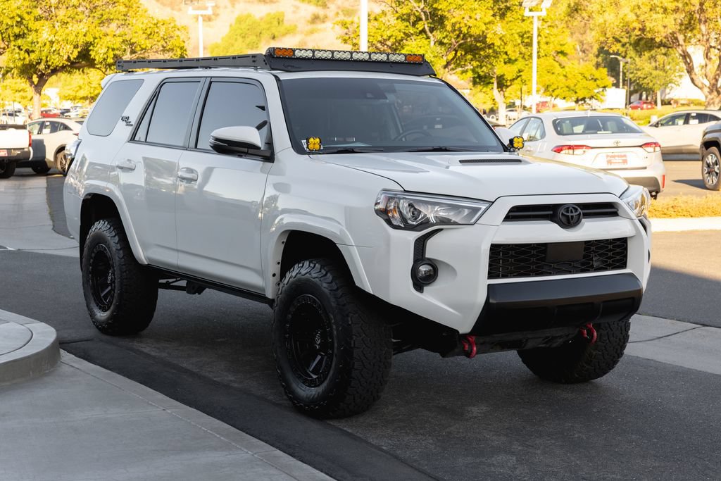 Used 2024 Toyota 4Runner TRD Off-Road Premium w/ Moonroof Package AWD/4WD image 3