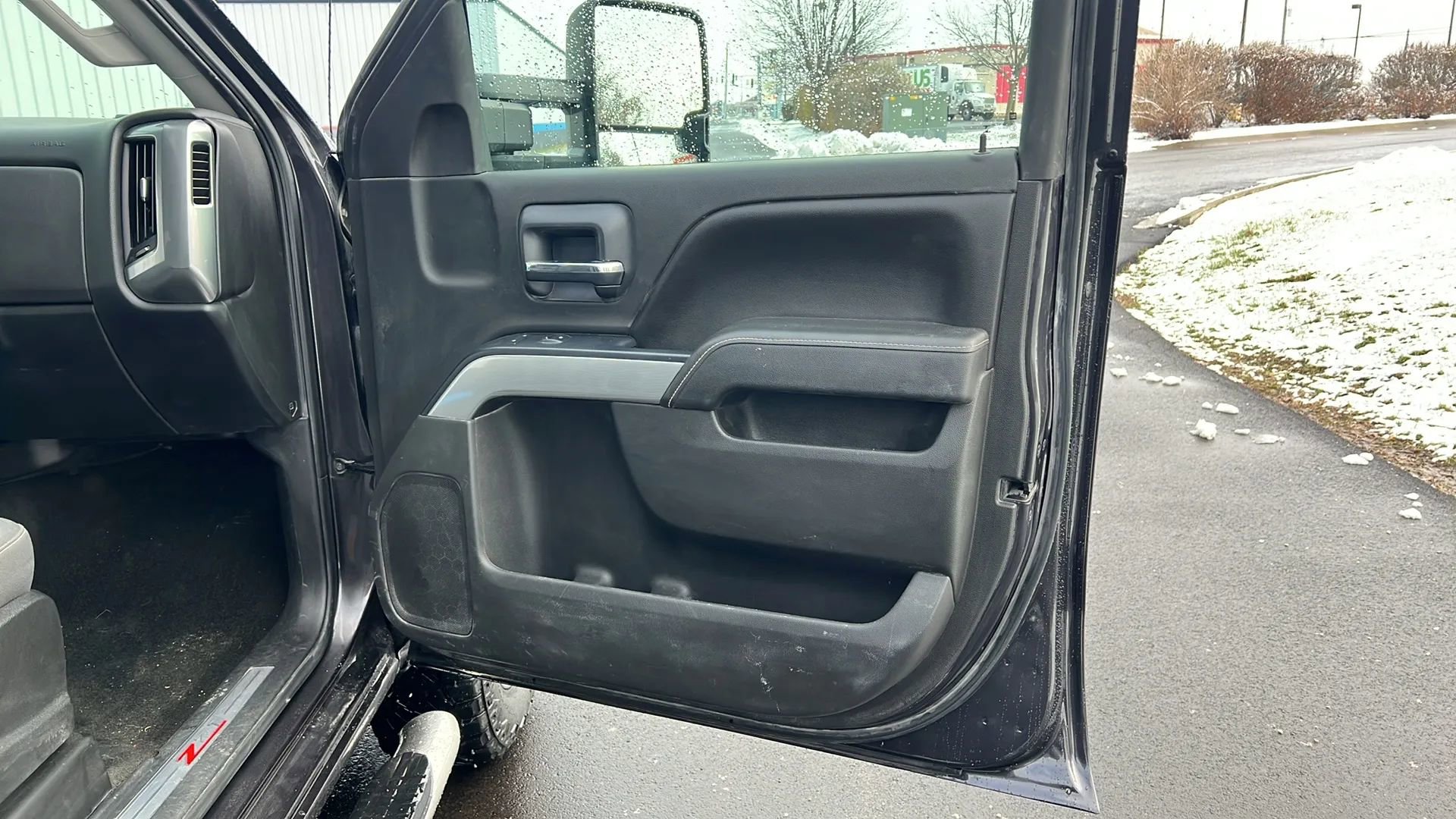 Used 2016 Chevrolet Silverado 2500 LT w/ LT Convenience Package image 18