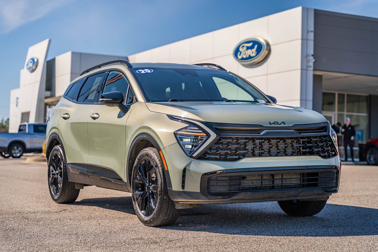 Used 2025 Kia Sportage X-Line image 1