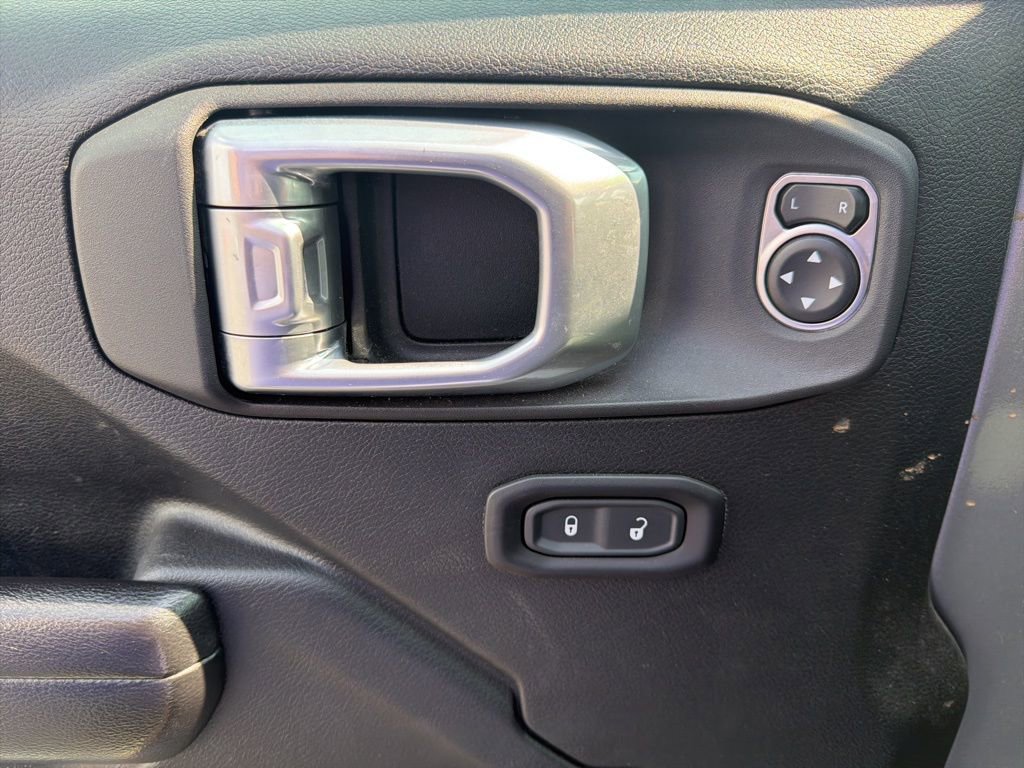 Used 2021 Jeep Wrangler Unlimited Sport image 23