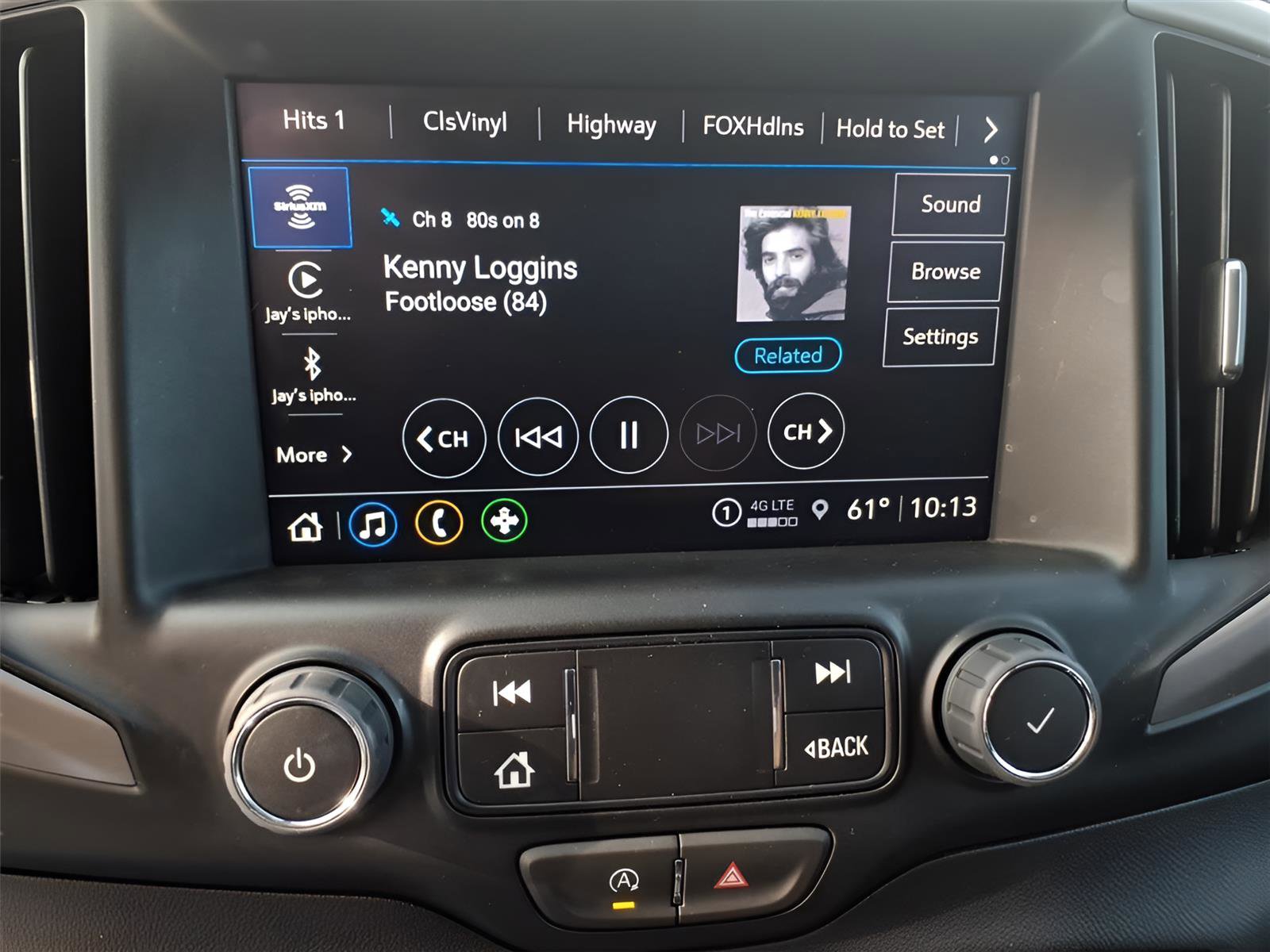 Used 2024 GMC Terrain AT4 image 23