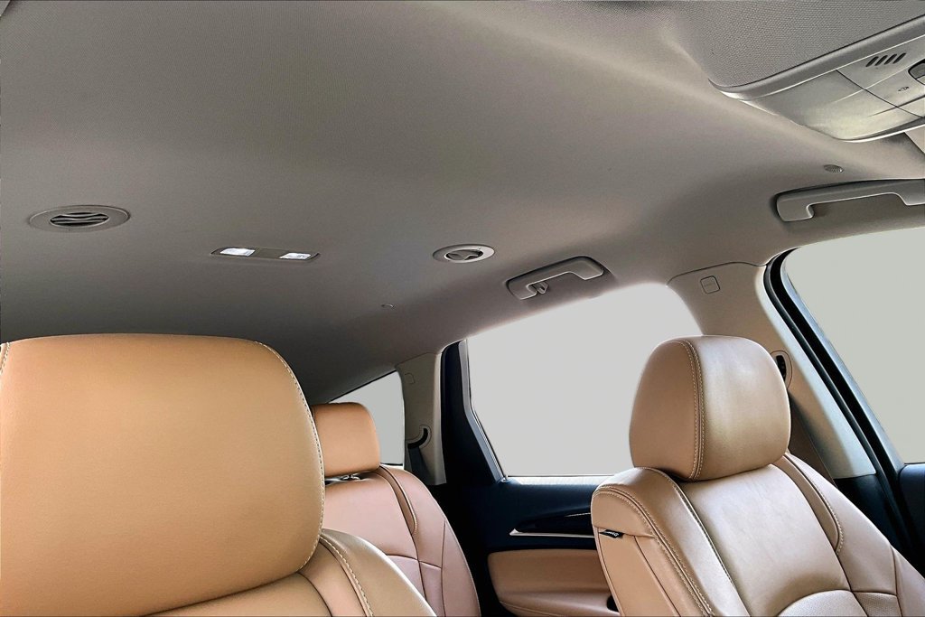 Used 2020 Buick Enclave Premium w/ Surround and Sites Package FWD image 17