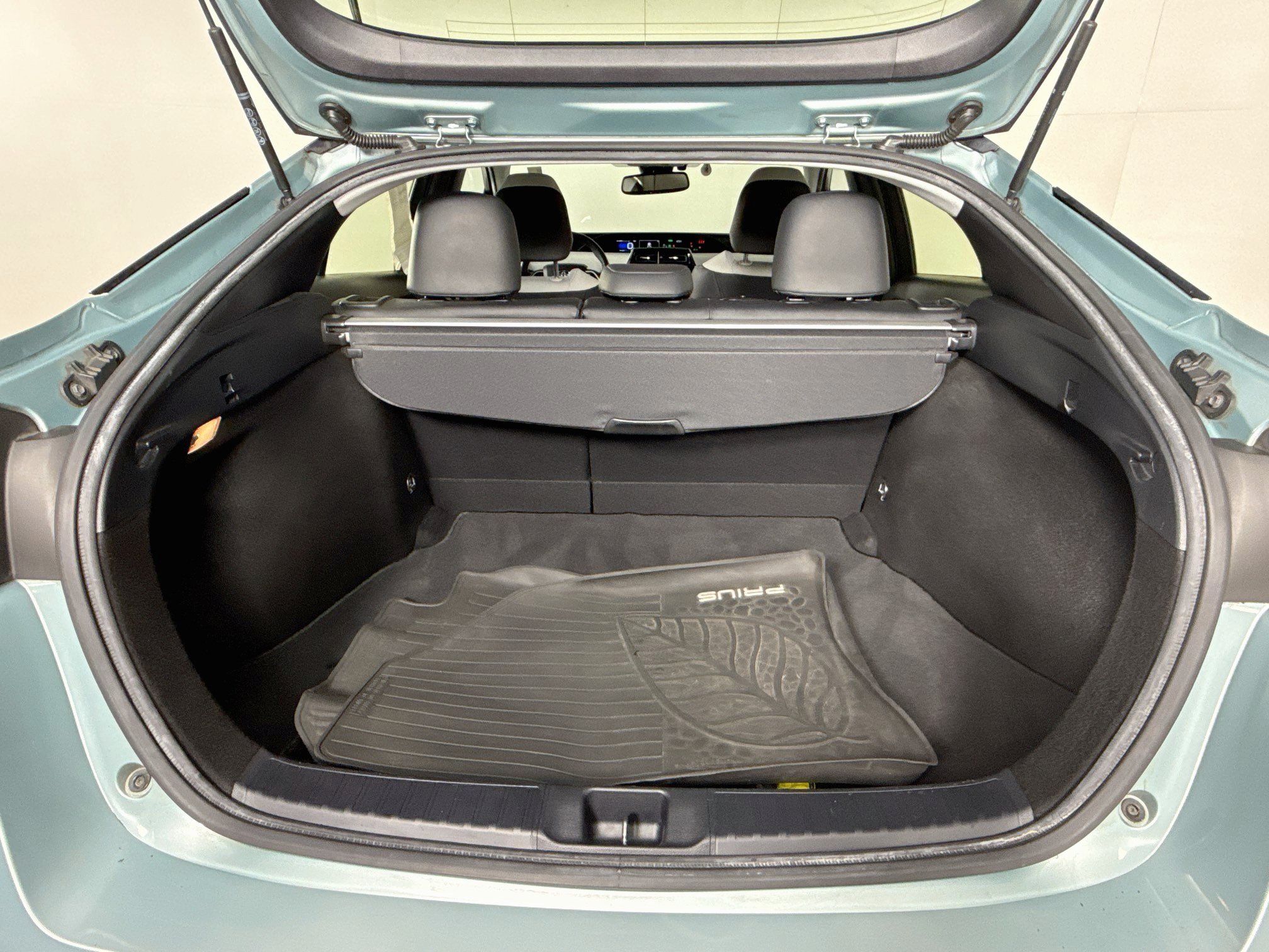 Used 2017 Toyota Prius Four FWD image 34