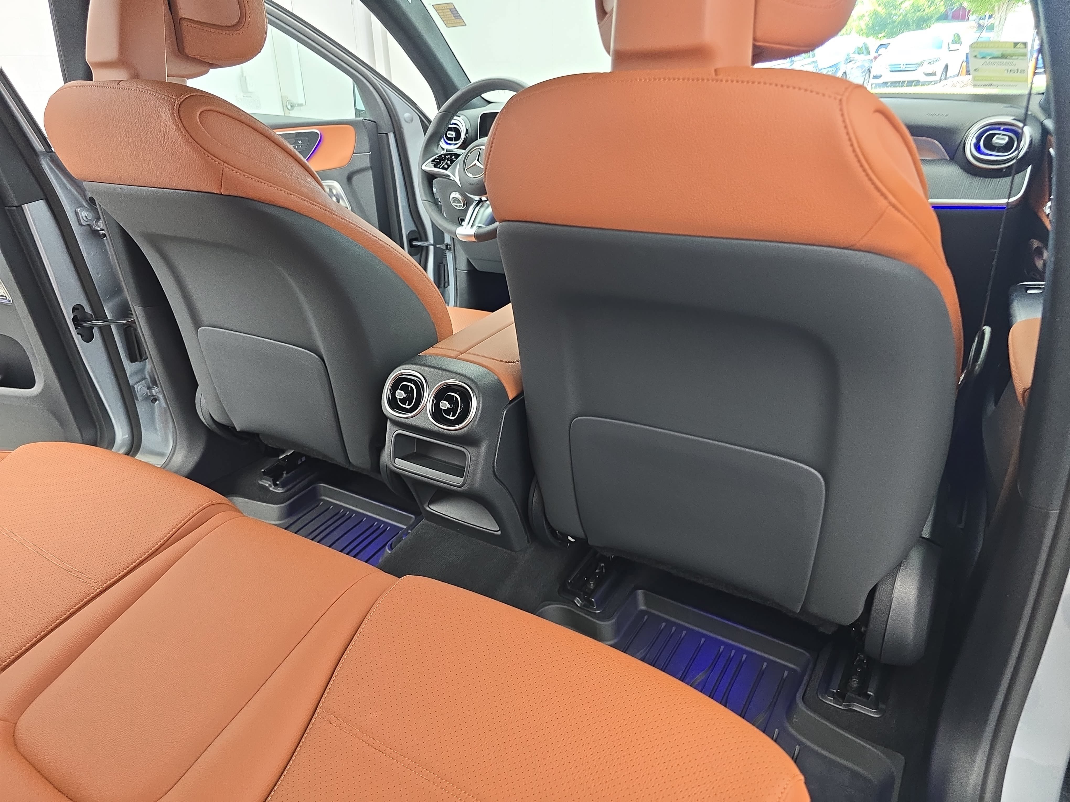 Certified 2026 Mercedes-Benz GLC 300 image 11