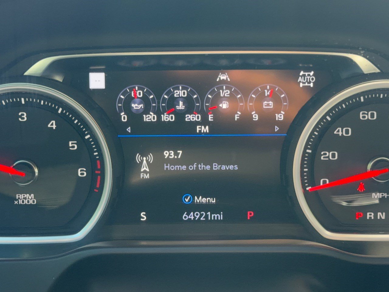 Used 2019 Chevrolet Silverado 1500 High Country w/ Technology Package AWD/4WD image 26