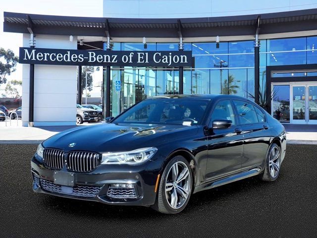 Used 2017 BMW 750i image 1