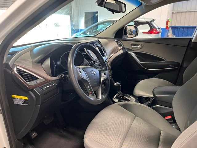 Used 2017 Hyundai Santa Fe SE image 20
