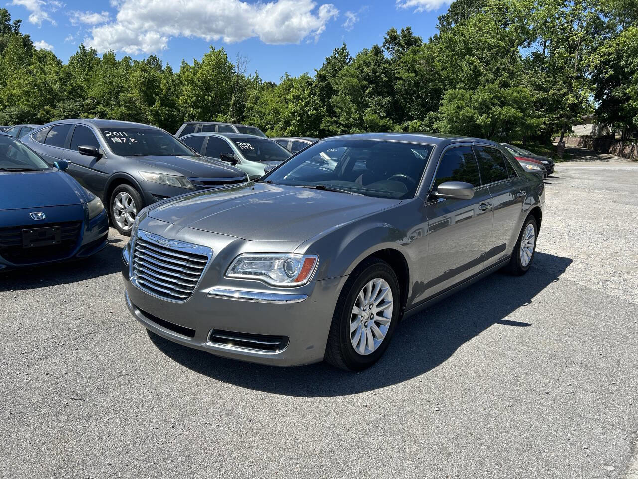 Used 2012 Chrysler 300 image 2