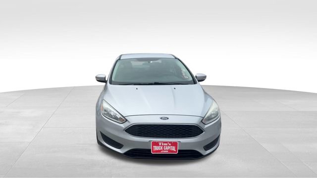 Used 2016 Ford Focus SE w/ SE Cold Weather Package FWD image 16