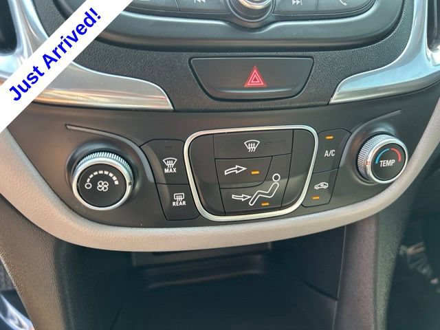 Used 2019 Chevrolet Equinox LS FWD image 24