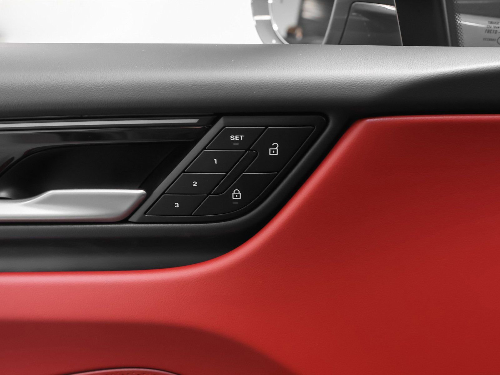 New 2026 Porsche Macan 4 Electric image 31