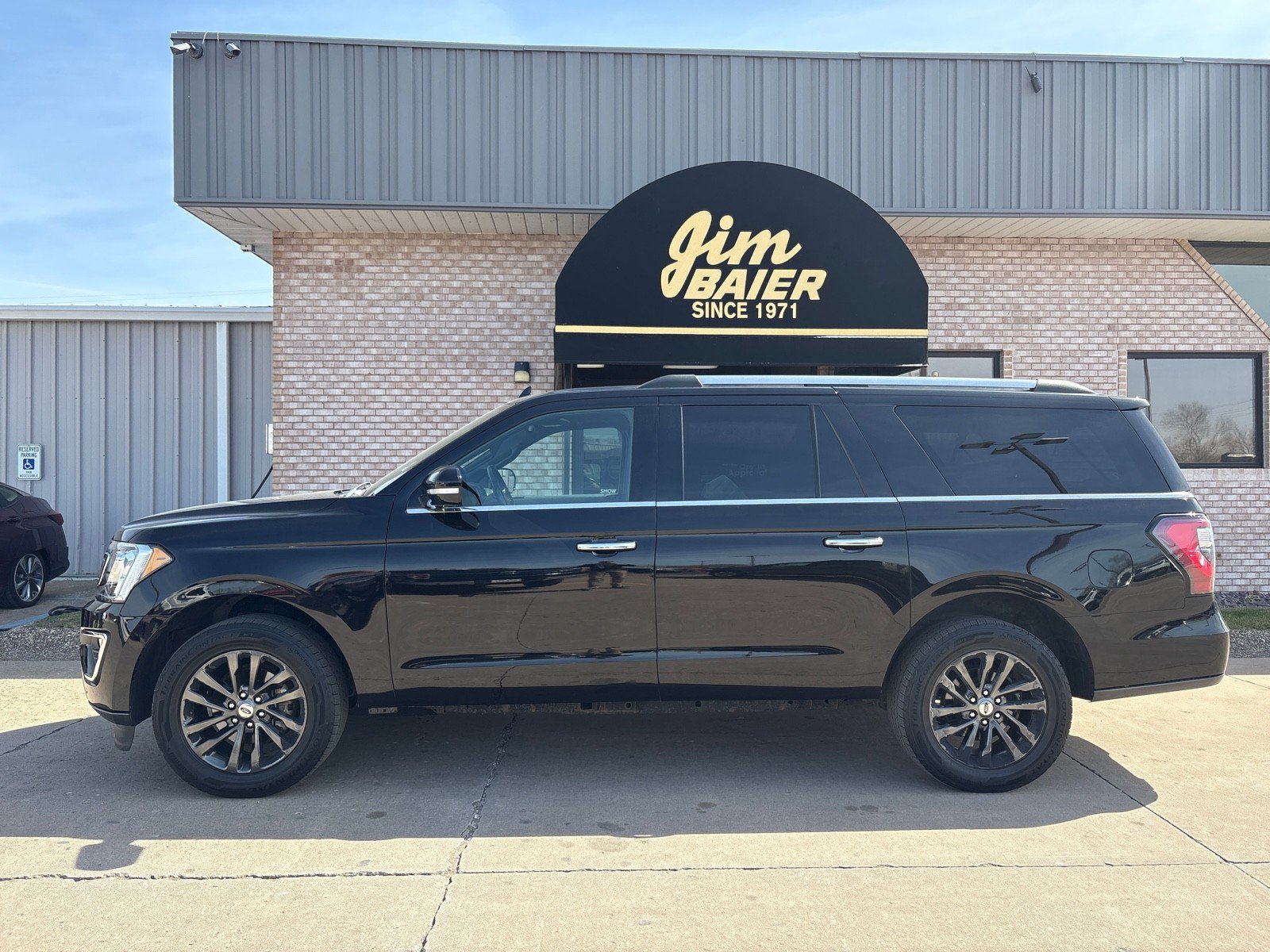 Used 2019 Ford Expedition Max Limited image 2