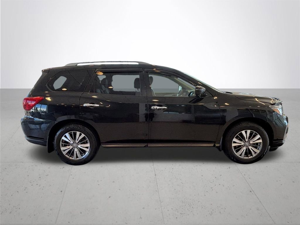 Used 2019 Nissan Pathfinder SL AWD/4WD image 6