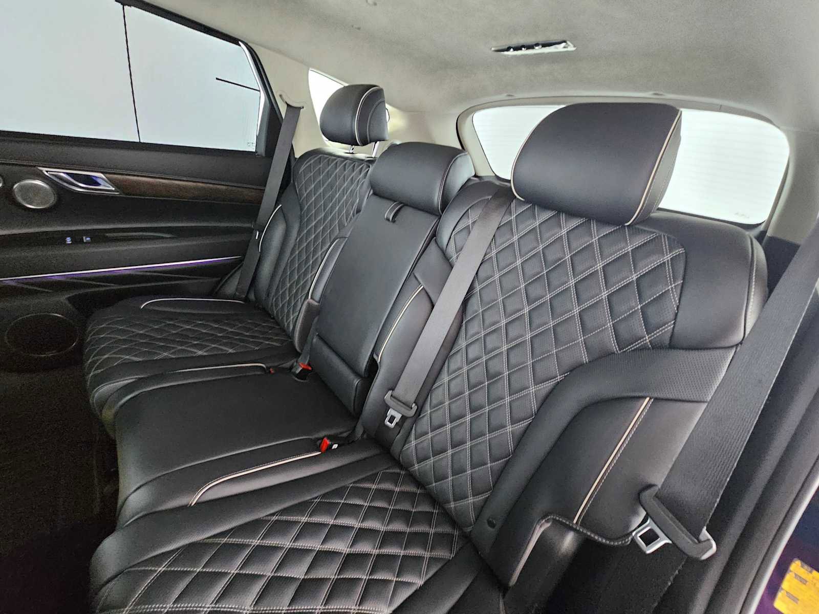 Used 2023 Genesis GV80 3.5T w/ Cargo Package image 17