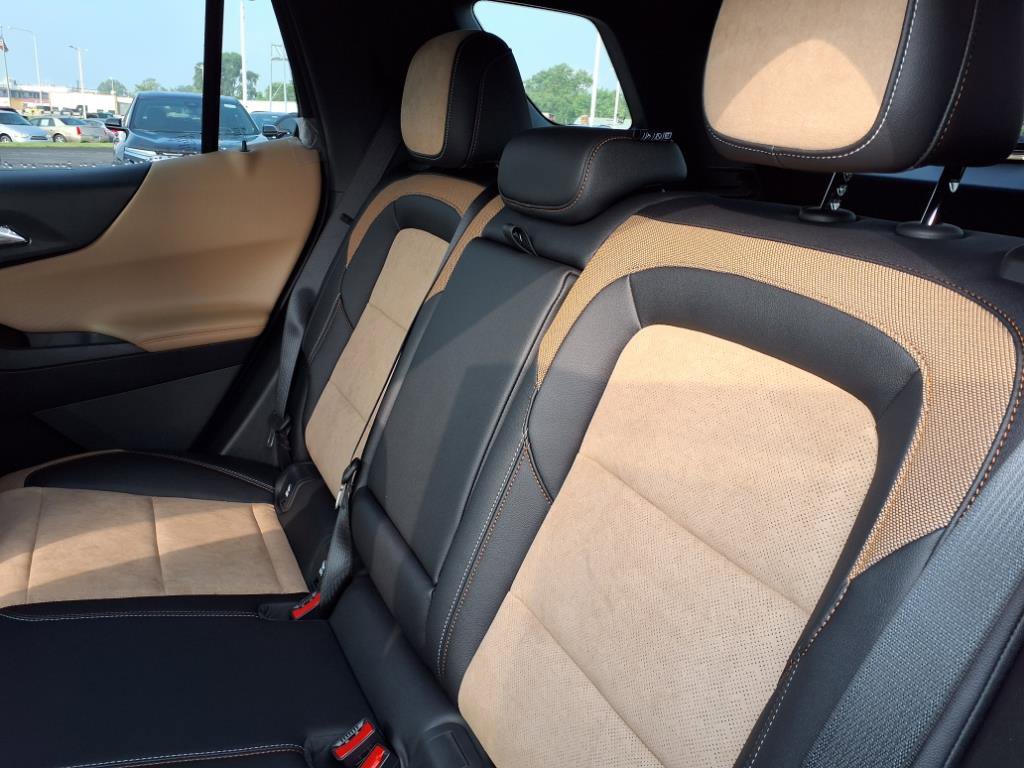 New 2026 Chevrolet Equinox ACTIV w/ Safety and Technology Package image 14