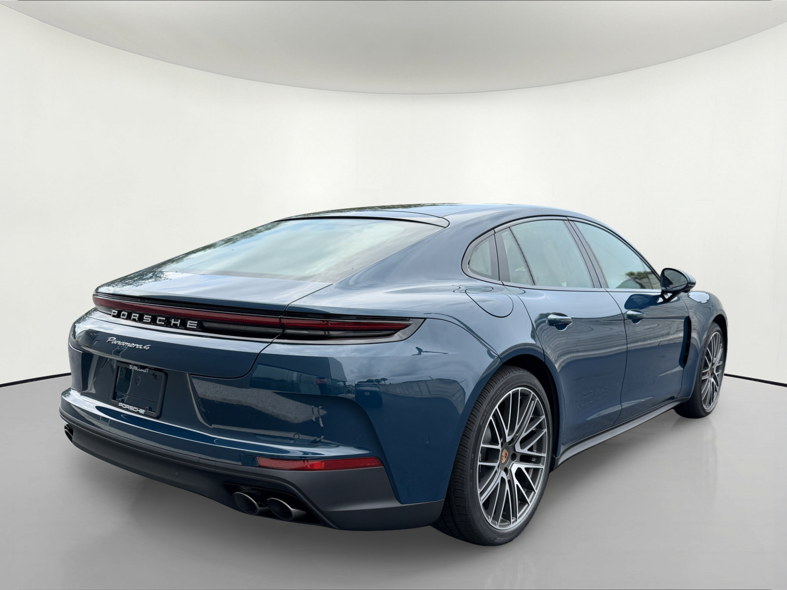 New 2026 Porsche Panamera 4 AWD/4WD image 6