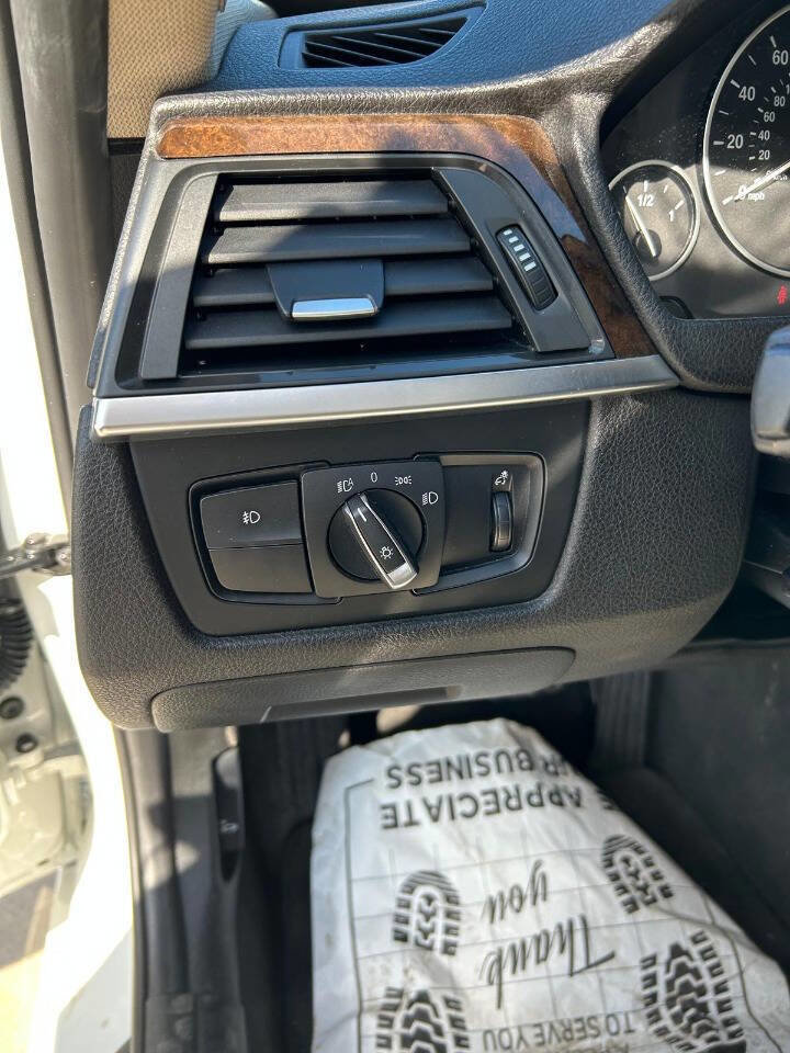 Used 2015 BMW 320i Sedan image 20