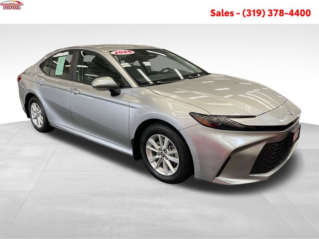 Certified 2025 Toyota Camry LE FWD image 11