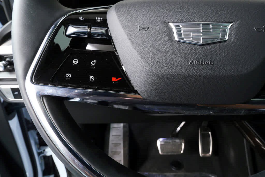 Certified 2026 Cadillac Vistiq Luxury AWD/4WD image 5