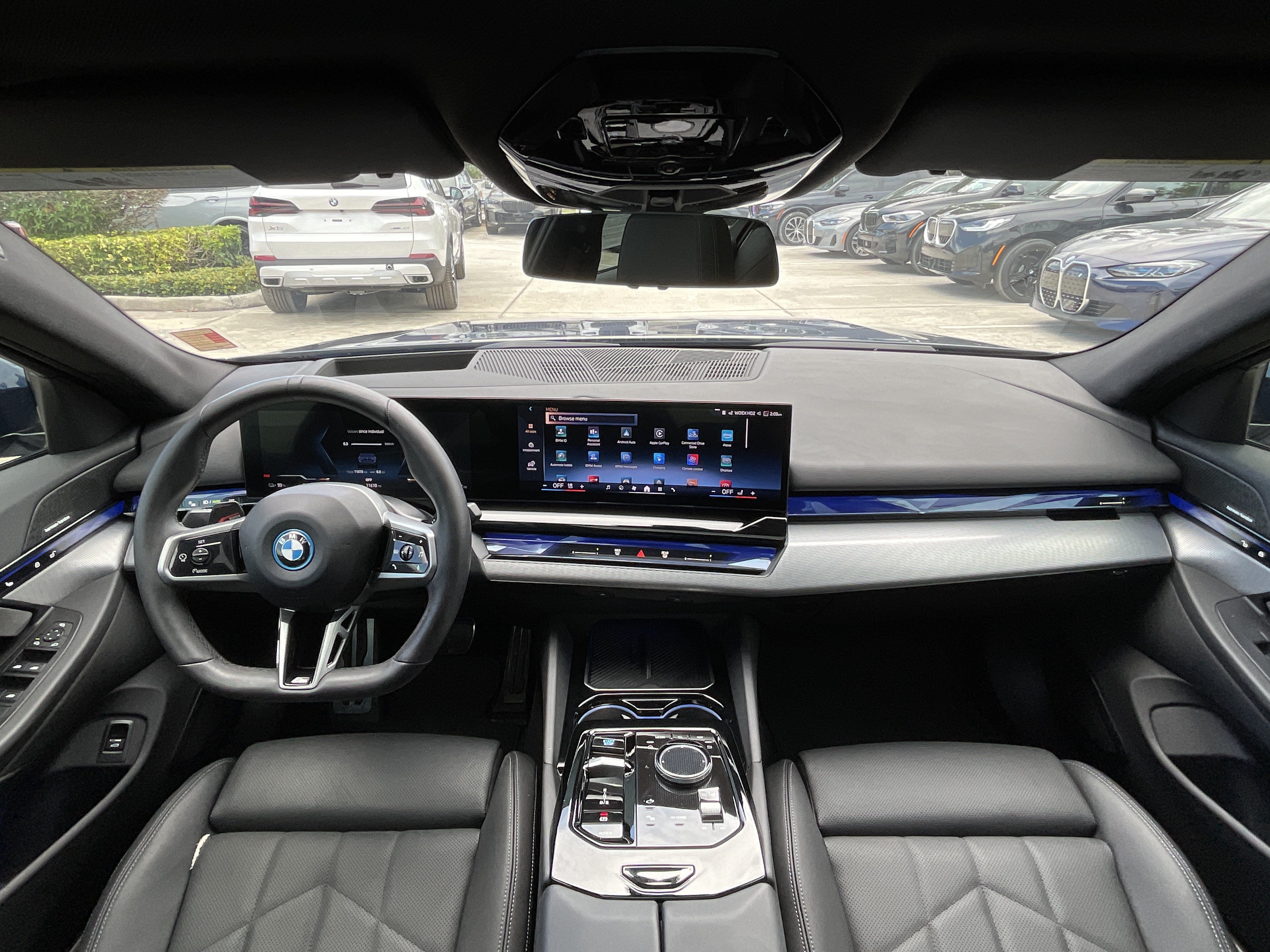 Certified 2025 BMW i5 xDrive40 w/ M Sport Package AWD/4WD image 12