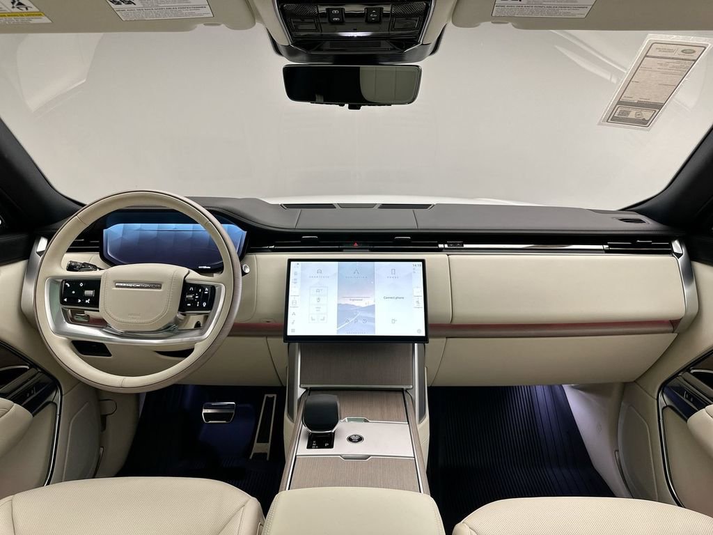 New 2025 Land Rover Range Rover SE image 7