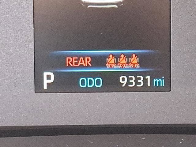 Certified 2024 Toyota Corolla Cross L image 21