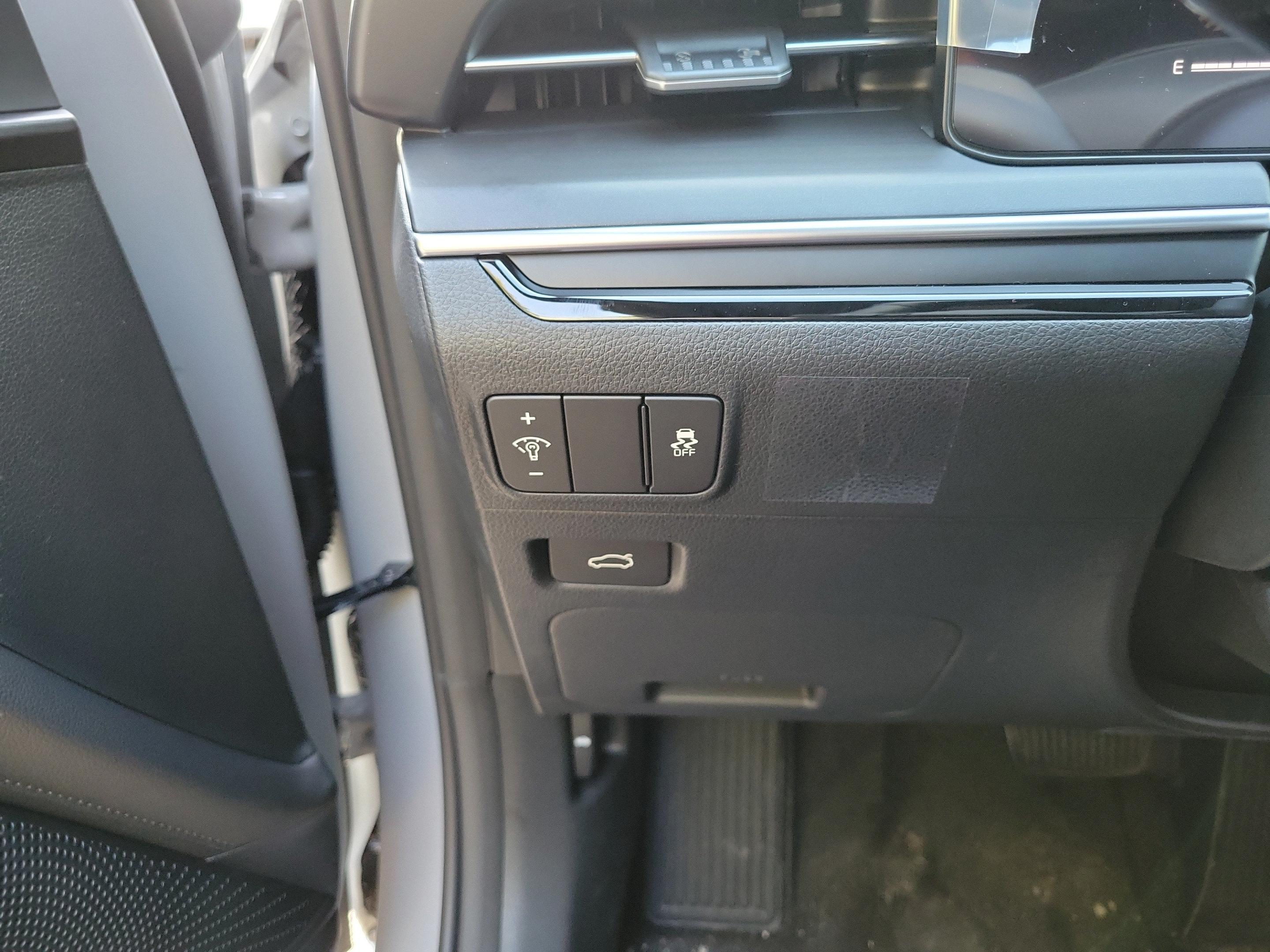 New 2026 Kia K5 GT-Line w/ GT-Line Red Interior Package FWD image 28