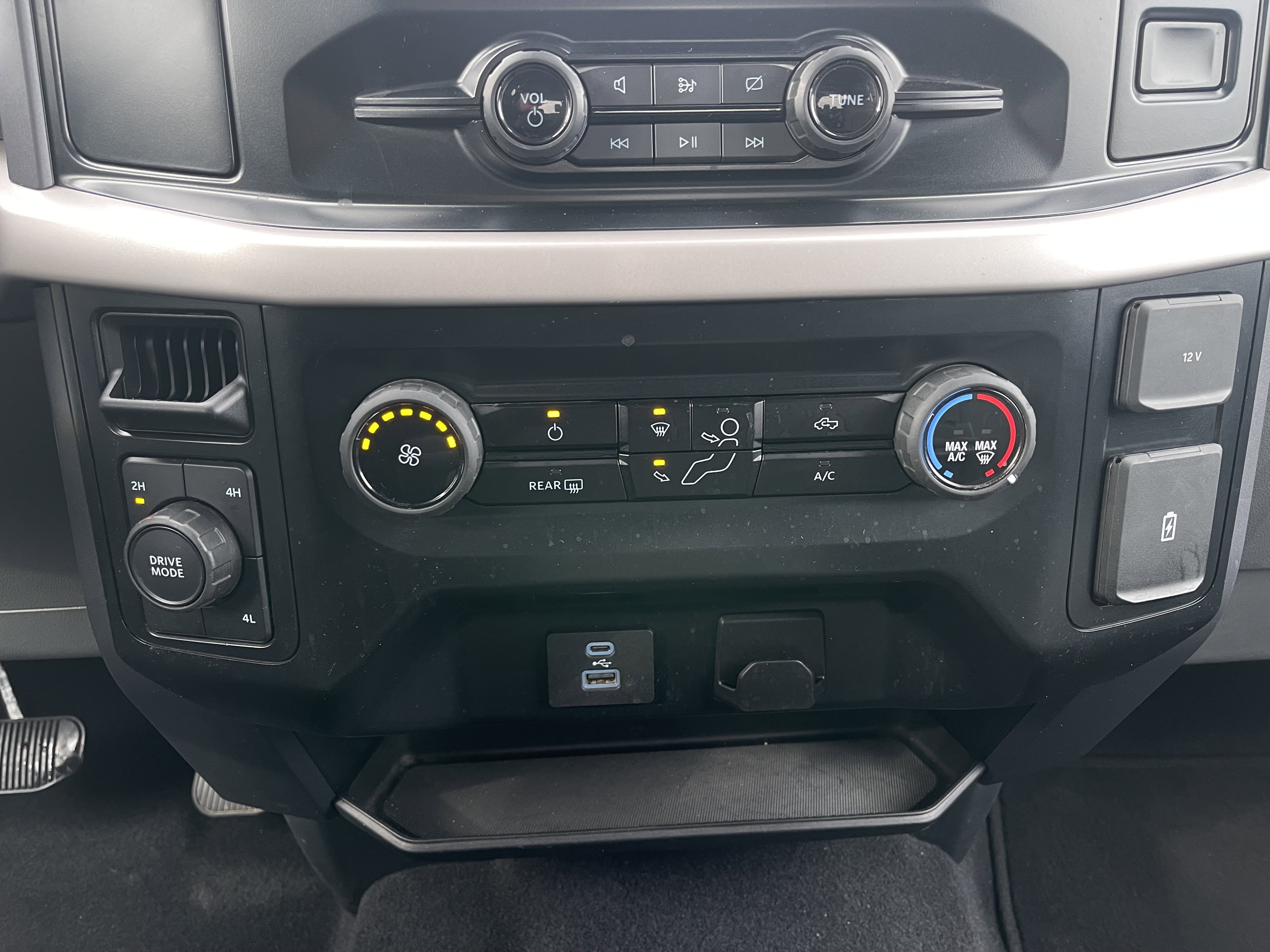 Used 2023 Ford F150 XLT image 31