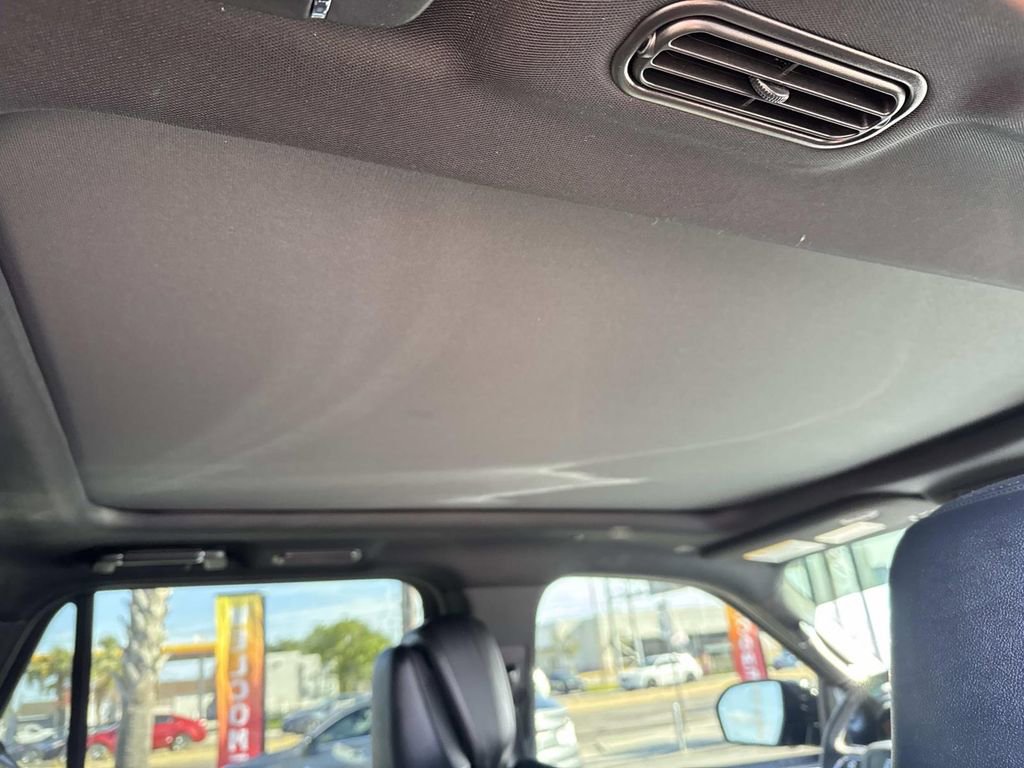 Used 2020 Lincoln Navigator Reserve w/ Equipment Group 208A Reserve image 10