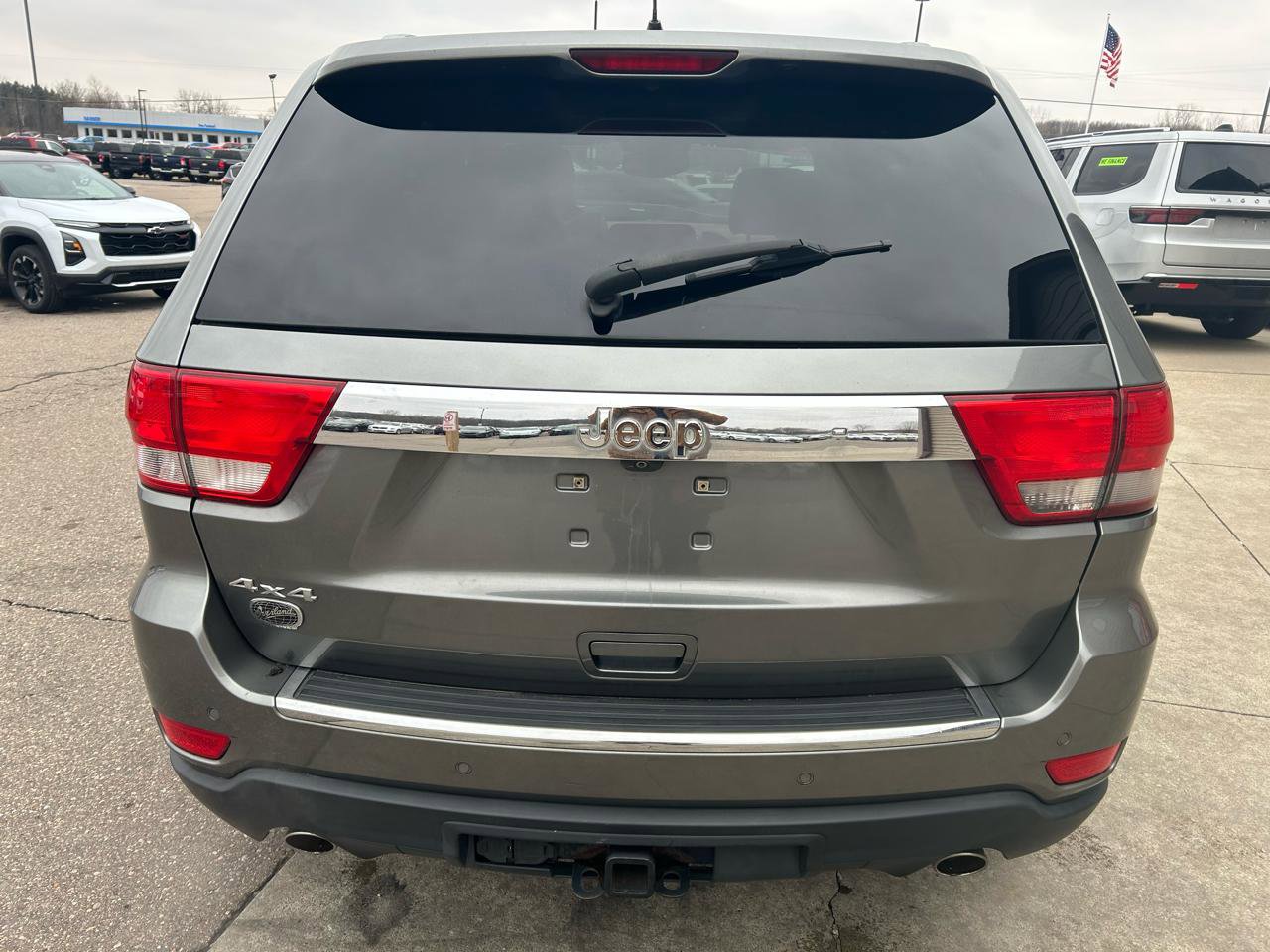 Used 2011 Jeep Grand Cherokee Overland Summit image 6