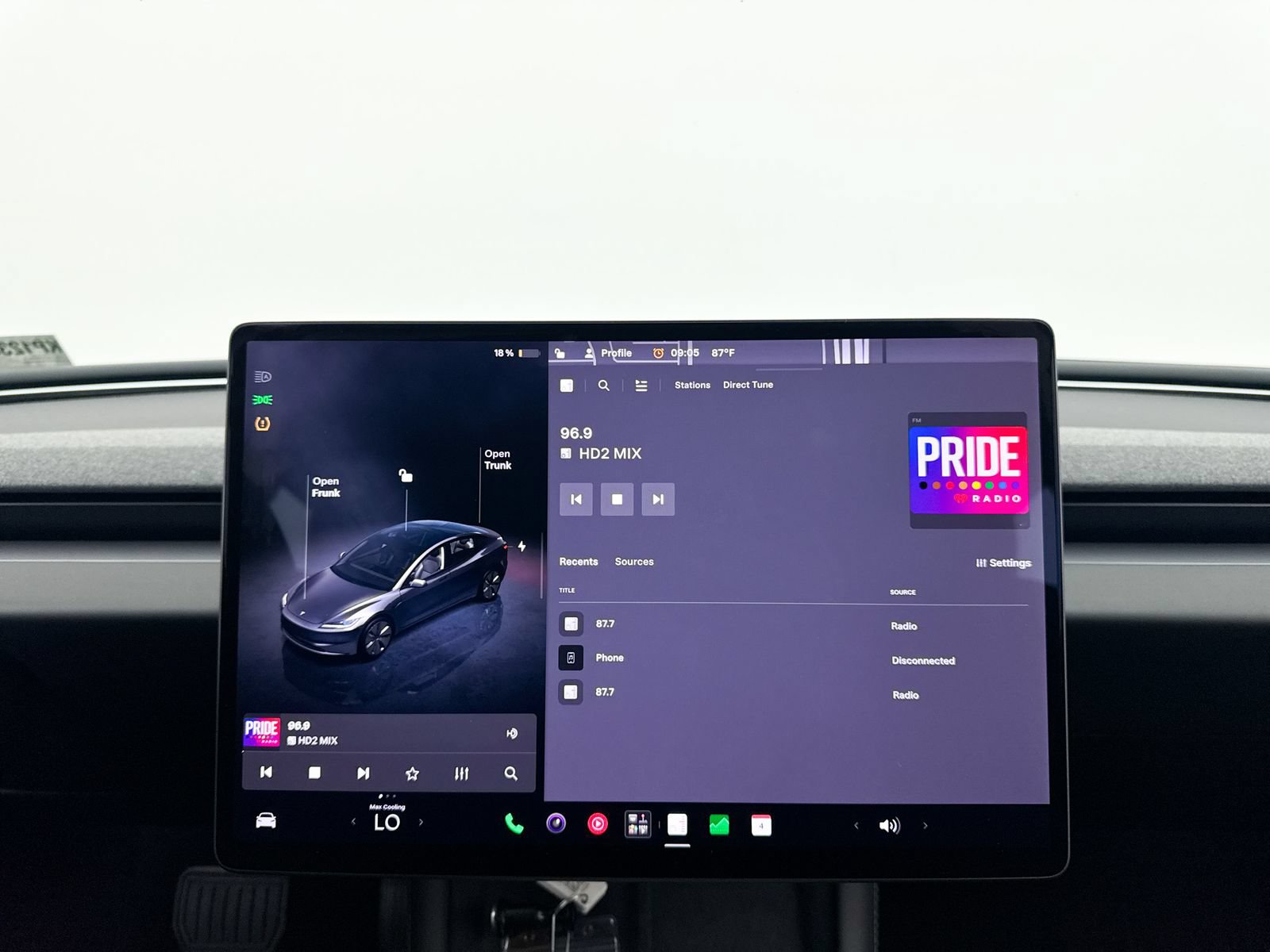 Used 2025 Tesla Model 3 Long Range RWD image 5