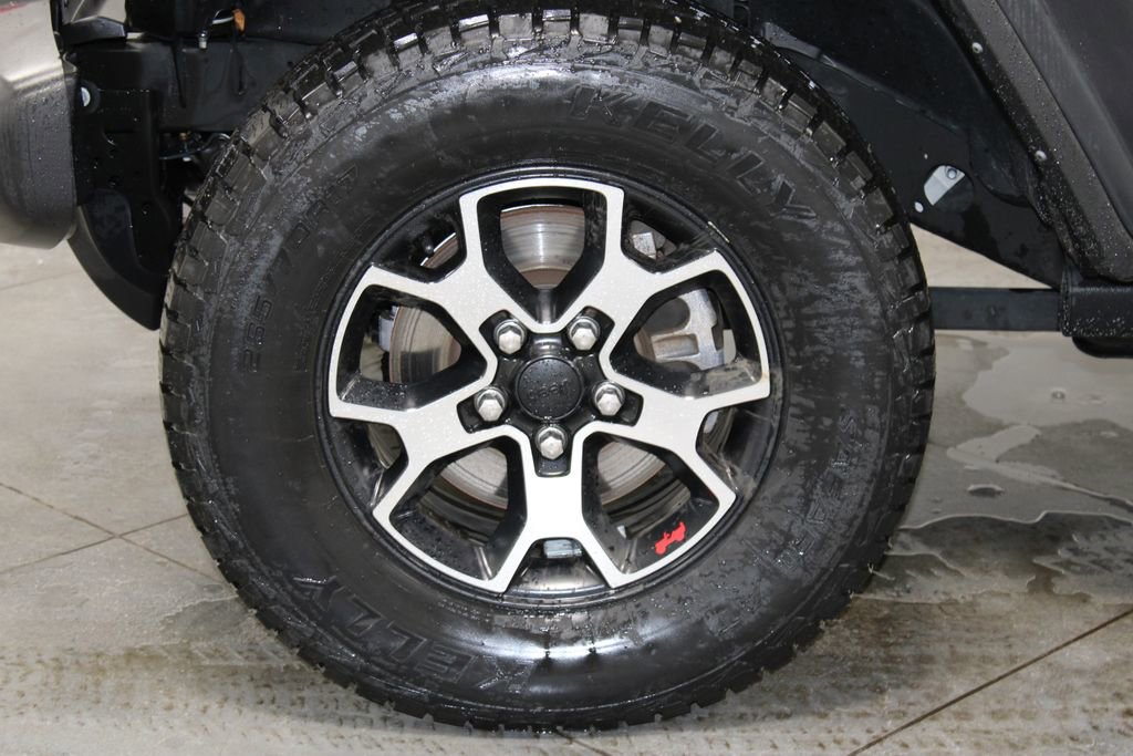 Used 2021 Jeep Wrangler Unlimited Rubicon w/ Cold Weather Group image 18