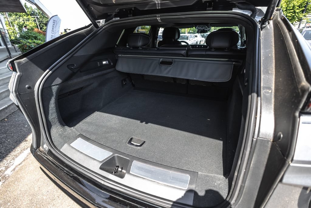 Used 2024 Cadillac Lyriq Sport RWD image 34