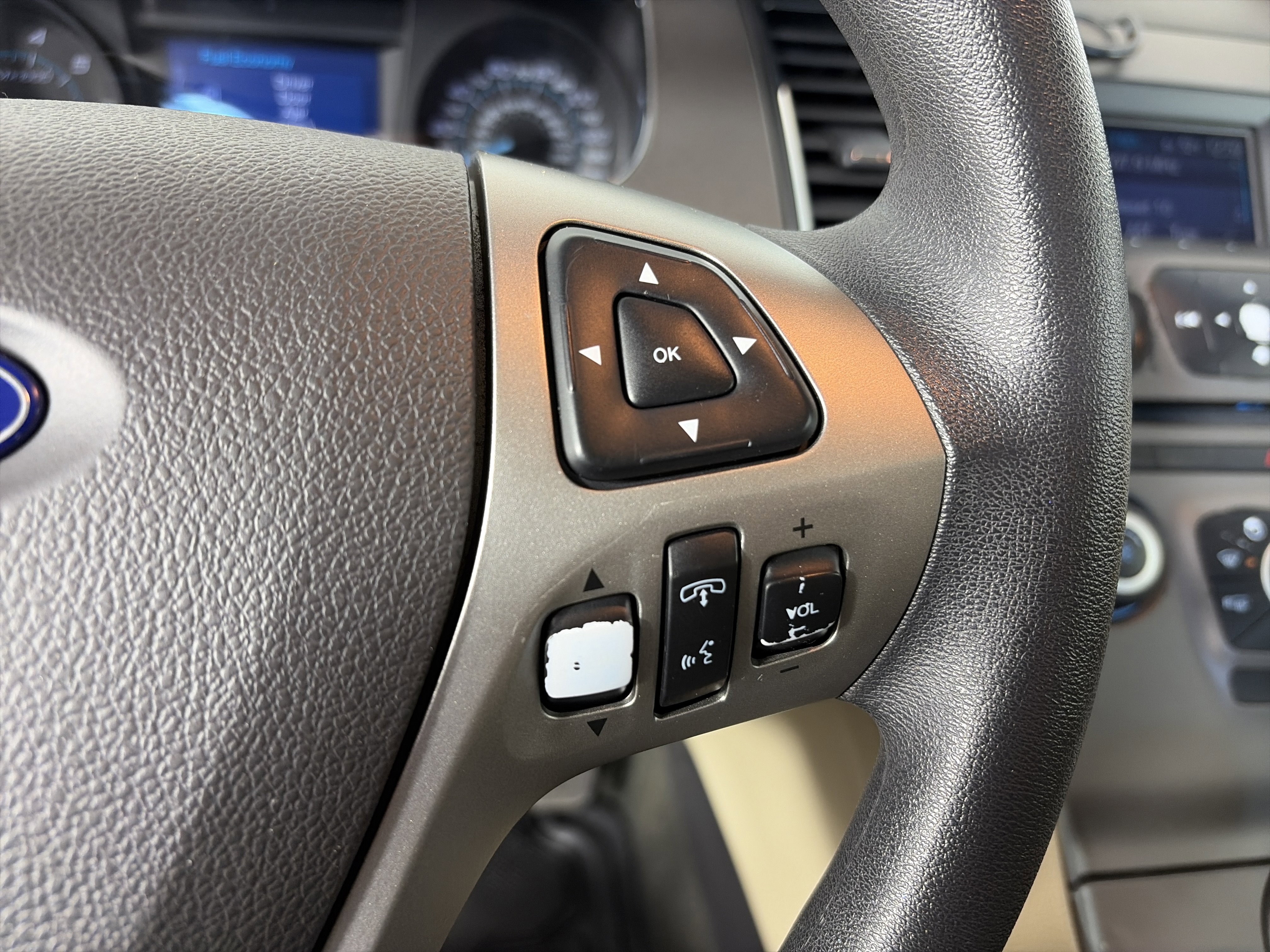 Used 2013 Ford Taurus SE image 29