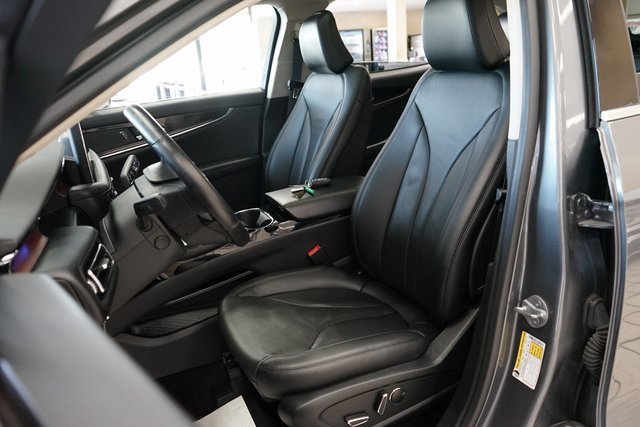 Used 2022 Lincoln Nautilus Reserve w/ Monochromatic Package image 2