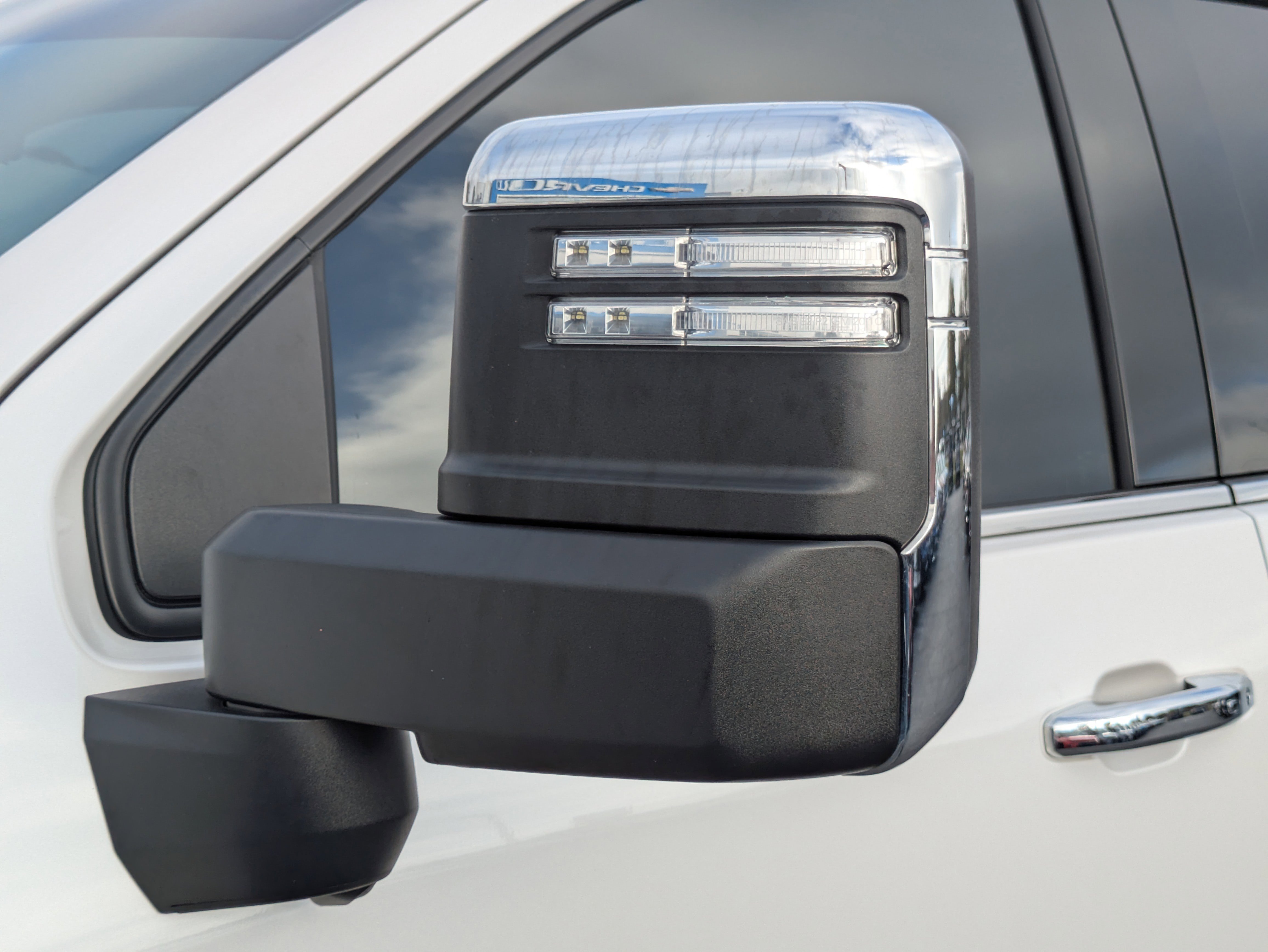 Used 2025 Chevrolet Silverado 3500 High Country w/ Technology Package image 30