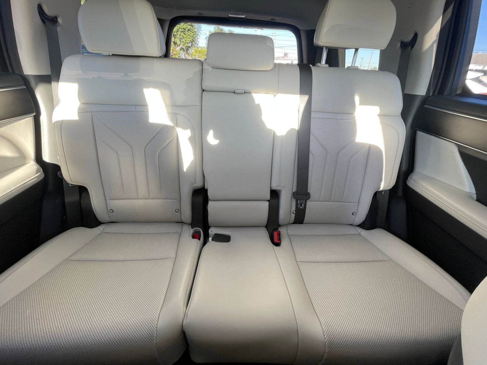 Used 2025 Hyundai Santa Fe SEL image 43