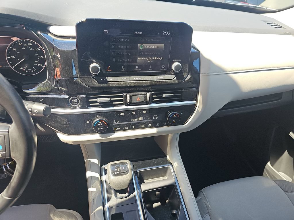 Used 2024 Nissan Pathfinder SV AWD/4WD image 6