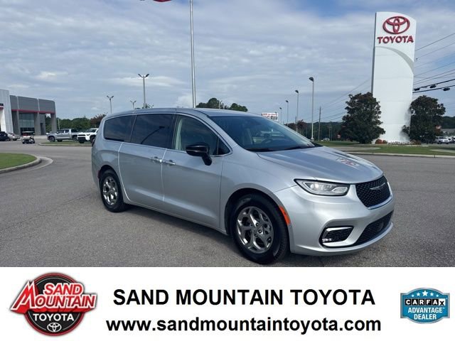 Used 2024 Chrysler Pacifica Limited