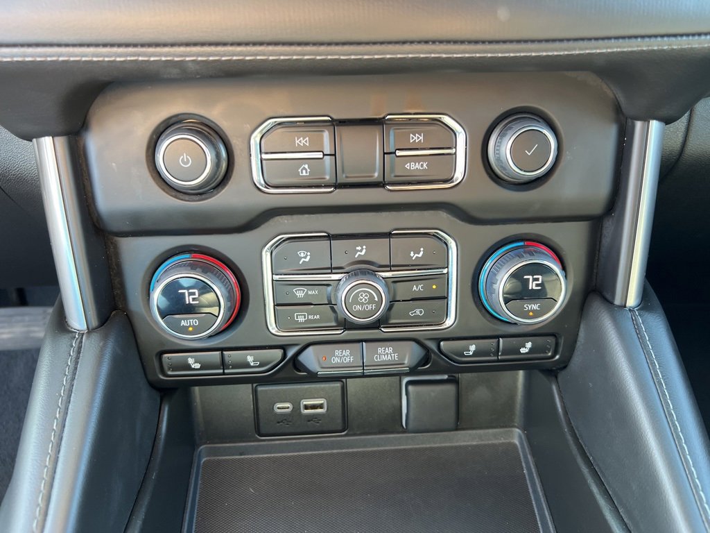 Used 2023 Chevrolet Suburban LT image 47