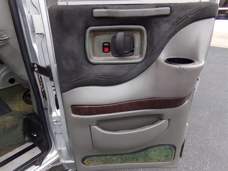 Used 2013 GMC Savana 2500 Extended image 76