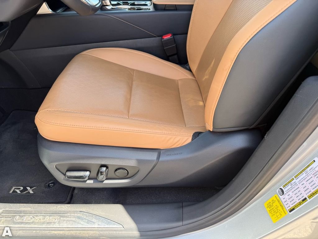 Used 2024 Lexus RX 350 w/ Convenience Package image 13