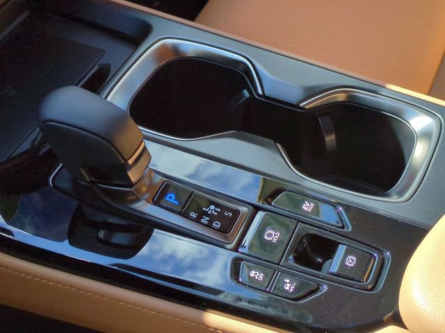 Used 2025 Lexus NX 350h 350h Premium w/ Cold Area Package image 20