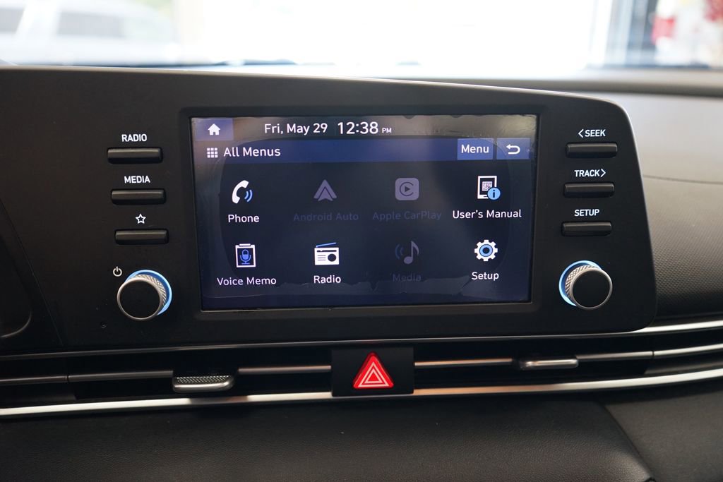 Used 2021 Hyundai Elantra SE FWD image 29