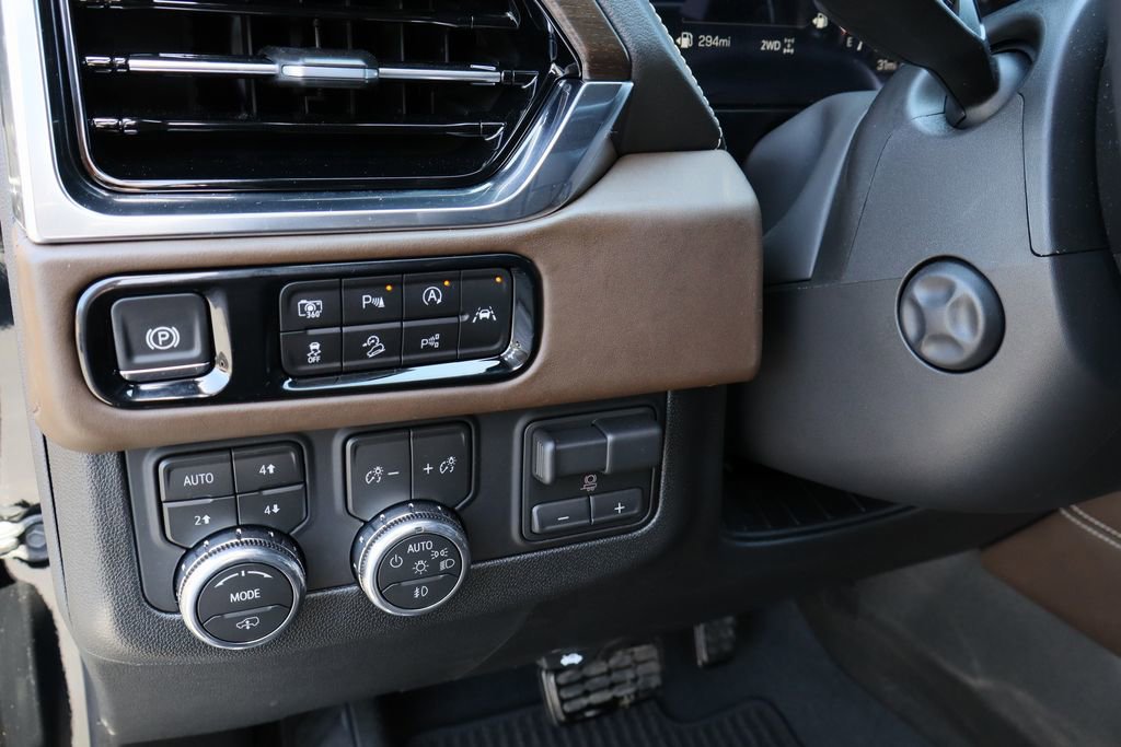 Certified 2026 GMC Yukon Denali Ultimate w/ LPO, Illumination Package image 13