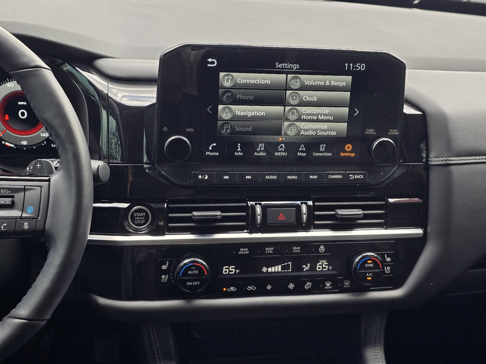 Used 2023 Nissan Pathfinder Platinum image 16