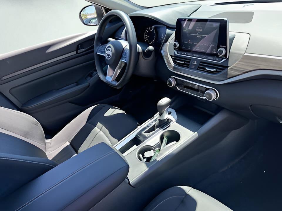New 2026 Nissan Altima 2.5 SV FWD image 6